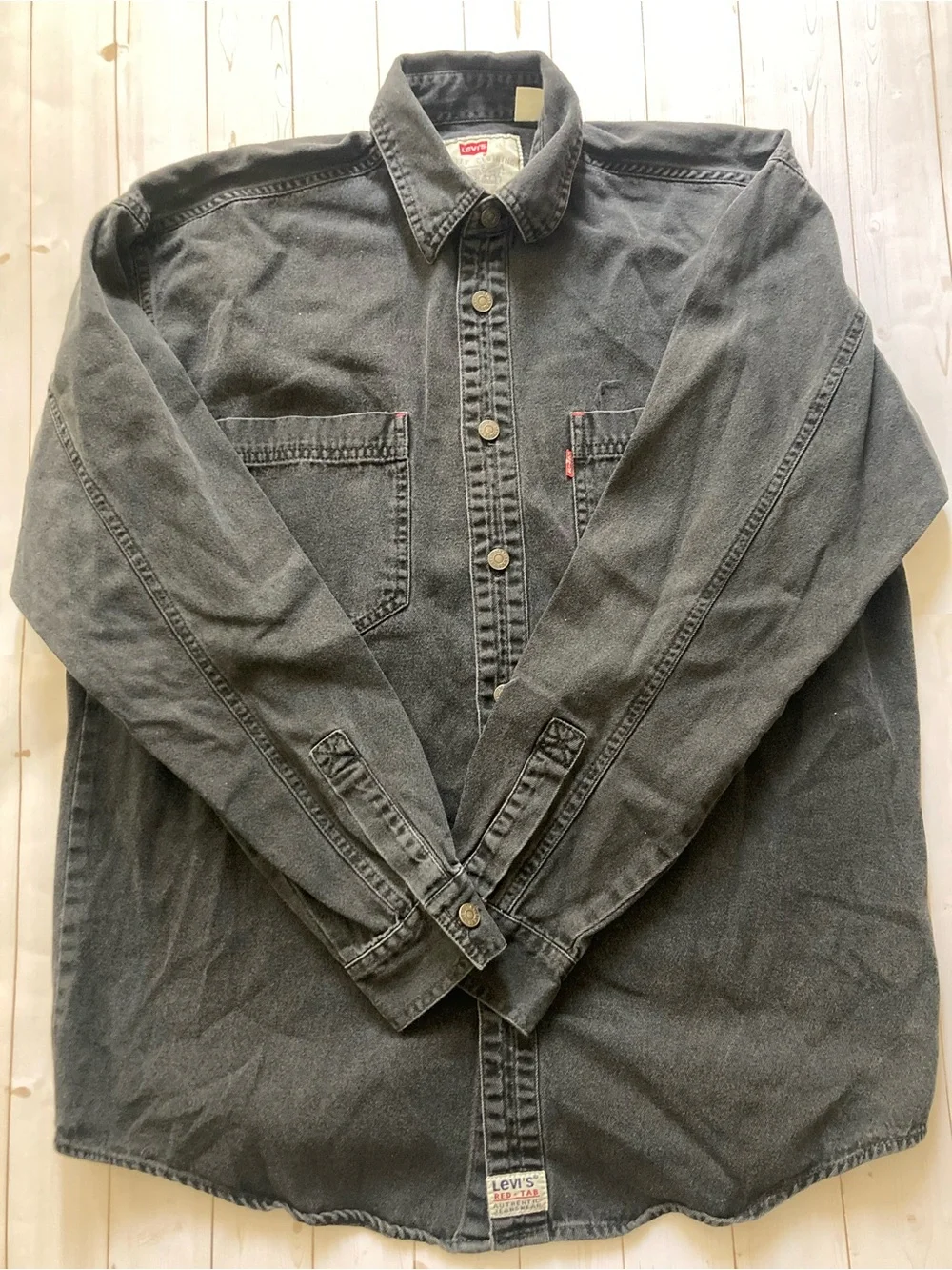 Vintage Levi’s Red Tab Black Denim Snap Shirt Mens Small Western Workwear Grunge